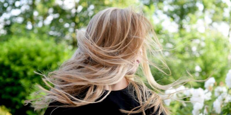 Questi nutrienti sono importanti per capelli forti e sani