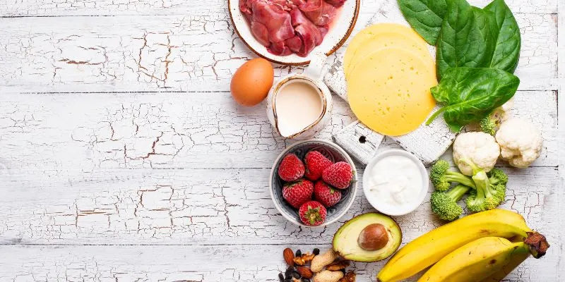 INTEGRATORI ALLA BIOTINA: ASSUNZIONE, EFFETTI COLLATERALI E INFLUENZA SULLA TIROIDE E SUL PESO