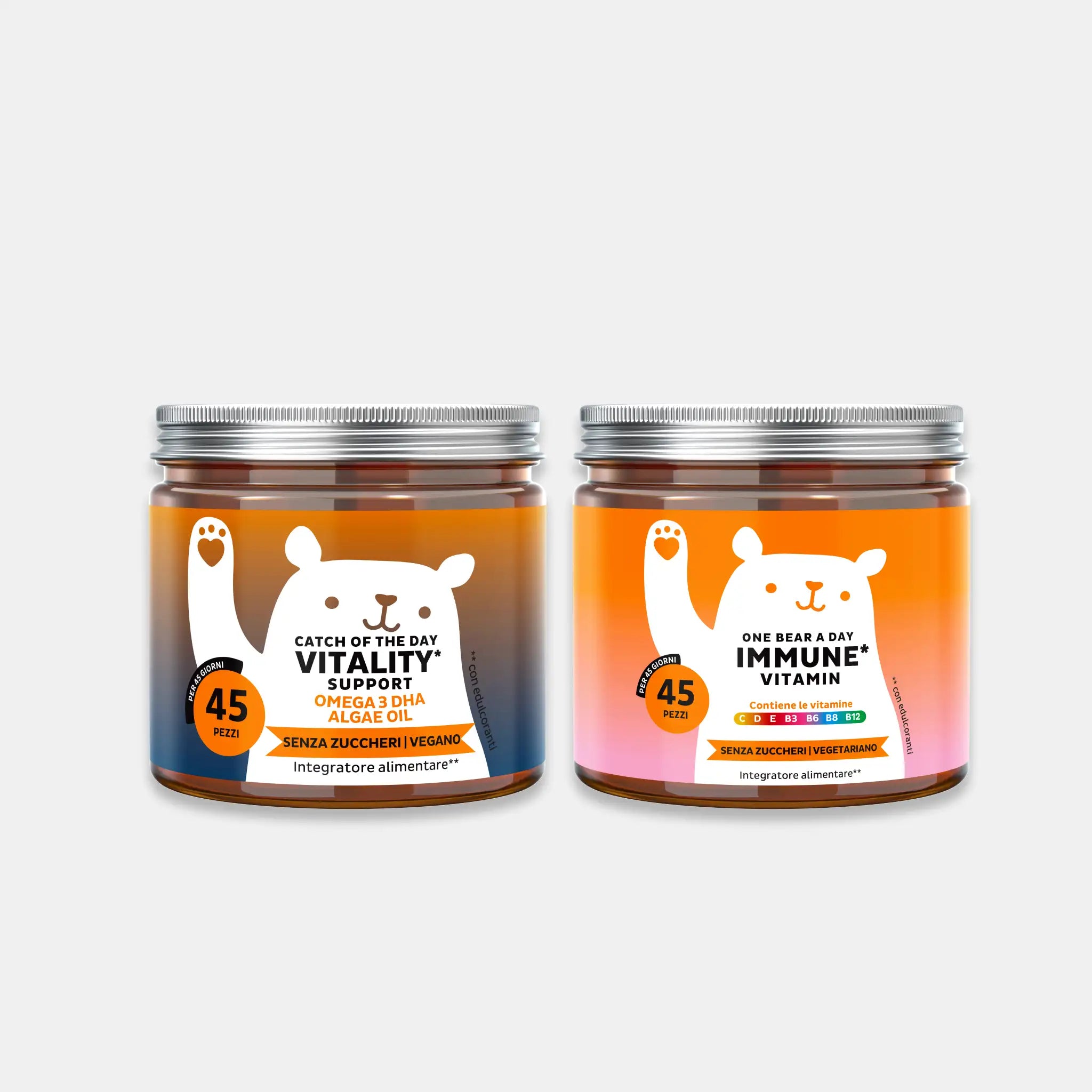 Immagine del pack da 2 barattoli di Catch Of The Day Vitality Support* e One Bear a Day Immune Vitamin* di Bears with Benefits con 90 orsetti gommosi totali per un’integrazione quotidiana mirata a supporto del sistema immunitario e della vitalità.