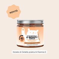 Bears with Benefits Skincredible K-Beauty Complex – Caramelle gommose con vitamina C e zinco per la normale formazione del collagene e la protezione delle cellule dallo stress ossidativo. Barattolo con 45 caramelle gommose gusto mango.
